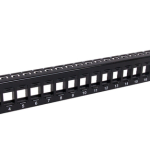CCAS-PAEM-24 Panel niewyposażony 19" 1U 24 porty, czarny