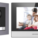 DS-KIS602(B)/EU Zestaw wideodomofonowy IP do domów,